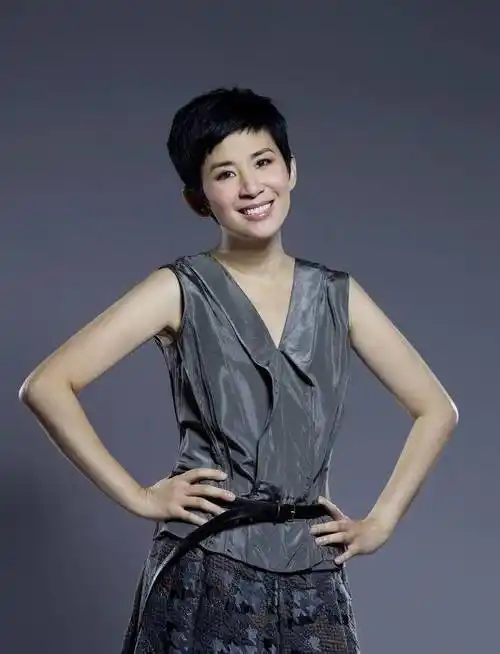 来自港台的60后女明星,她们个个漂亮大气,各有各自的芳华!