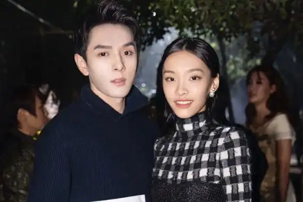 李佳琦刘柏辛是什么关系 他们还是堂兄妹