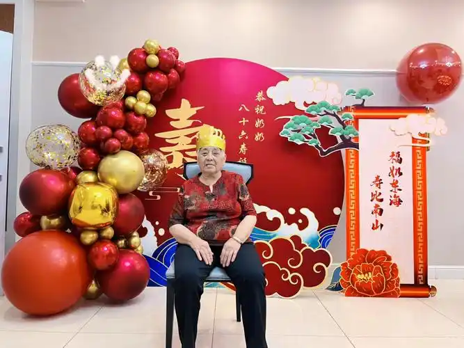 大连生日派对气球布置老人寿宴气球布置
