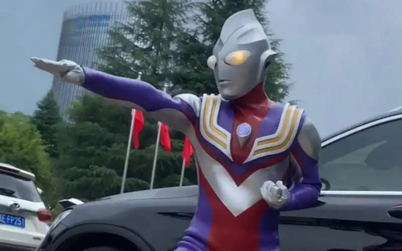 圆梦降临 迪迦奥特曼皮套着穿 漫展篇_哔哩哔哩_bilibili