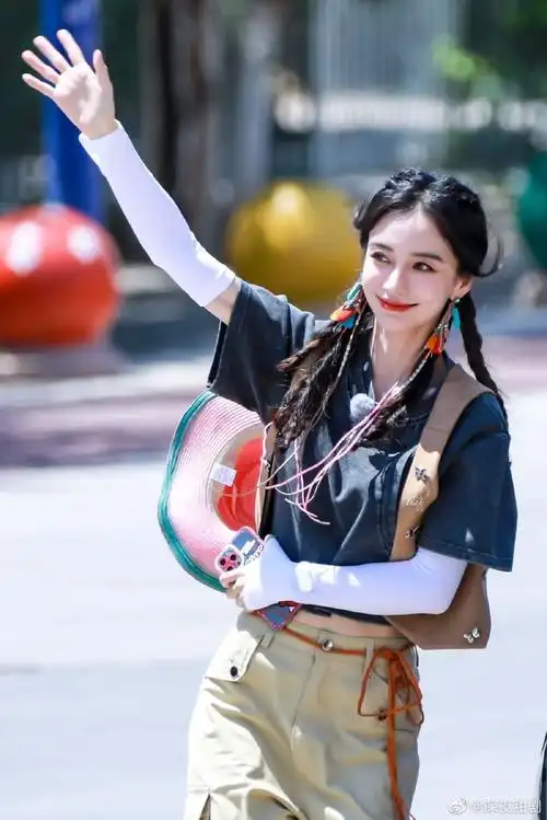 angelababy最新的奔跑吧路透真的太好看了