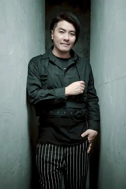 阿杜携新歌一诺千年盛绽盐城为太太许诺言