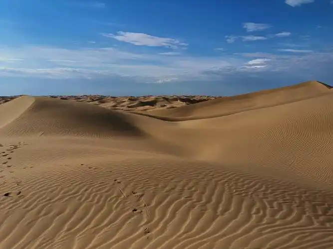 内蒙草原沙漠行