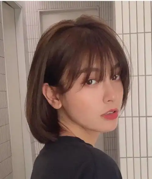 2020流行发型女中短发 今年流行什么发型