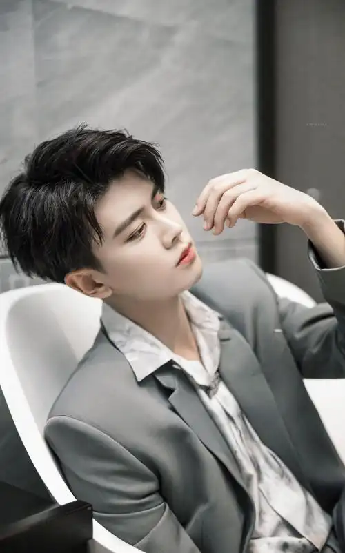 2020年6月26日 11:33   关注  任嘉伦 评论 收藏