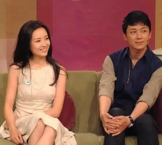 杨钰莹高清艳照(长着一张"清纯玉女"的脸,情史却很混乱的6位女星,人不