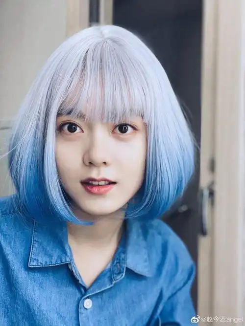 上一篇:00后小花旦国民闺女赵今麦萌萌自拍照下一篇:鞠婧祎雪地红衣