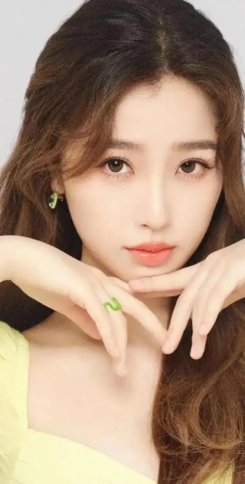 虞书欣明星壁纸5