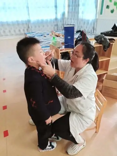 我是健美好儿童——心萌芽幼儿园健康体检六部曲