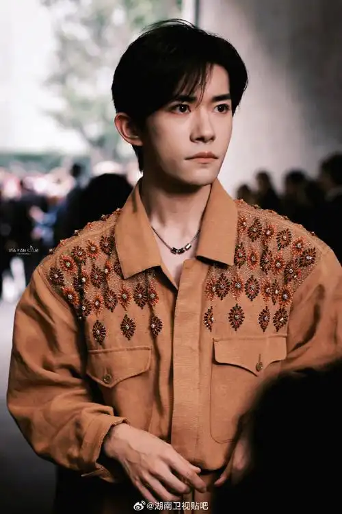 外媒镜头下的易烊千玺生图##易烊千玺秀场直拍##易烊