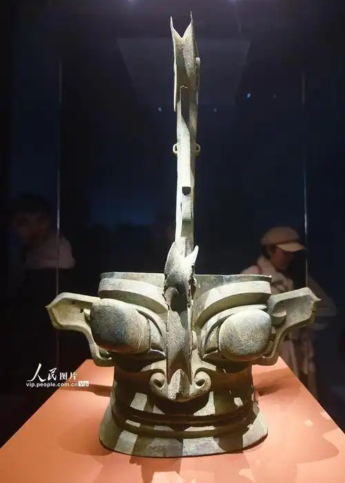 上海走进三星堆文物大展感受古蜀文明独特魅力