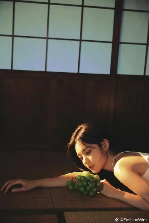 茉莉##李一桐好长的腿#李一桐青提茉莉,抓住夏天的尾巴,一起清凉一夏