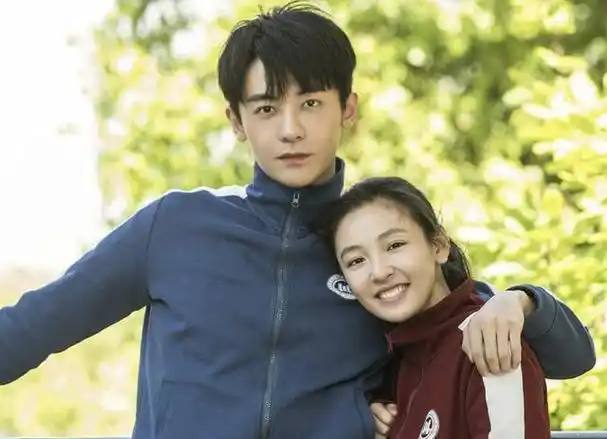 武大校花吴倩隐婚生子却被否定家庭地位她为女儿牺牲自我