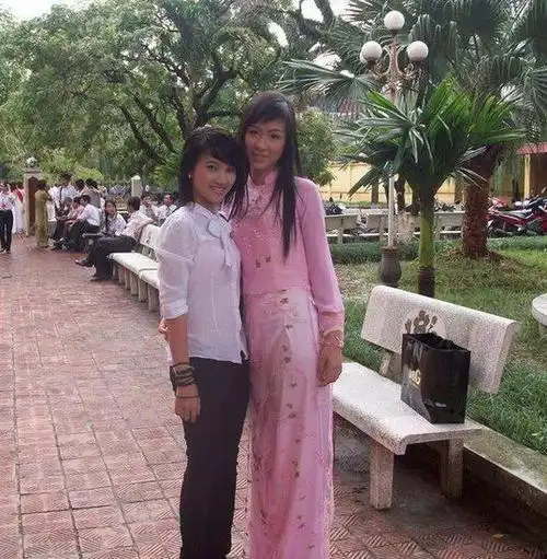 越南村落少女出卖肉体养家人 1次生意仅3元(组图)