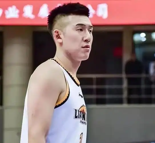 男篮最大福星是杜润旺,乔尔给他首发,杜锋会尴尬,球迷要被打脸|付豪