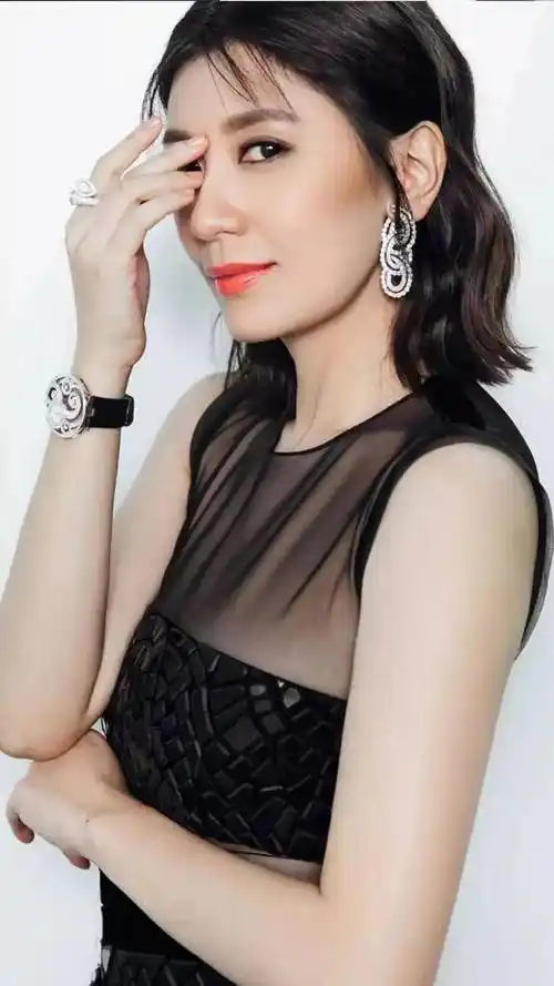 美女明星贾静雯高清写真美图,身材曼妙,风采不减当年_女神_内地_个人