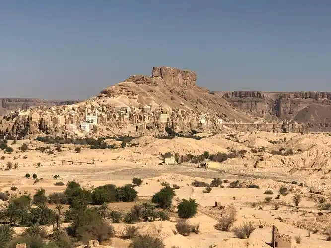 也门位于阿拉伯半岛南端,拥有3000多年文字记载的历史,是阿拉伯世界古