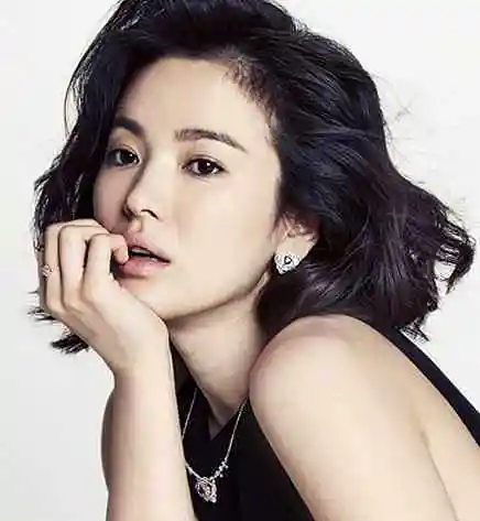 19:12:42宋慧乔甜美短发烫发2化妆与发型诗诗鲤同采自duanfa