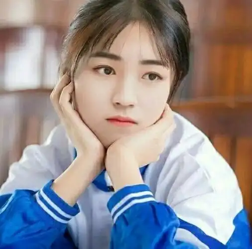 三小只女装也很ok的