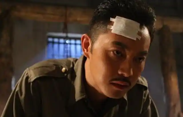 "军艺校草"沙溢:一年参加12档综艺捞金4000万,代步车却仅30万