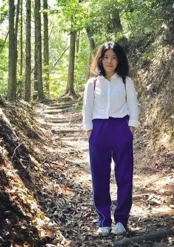 书写者苏娅他对生活的不同看法让我们放松