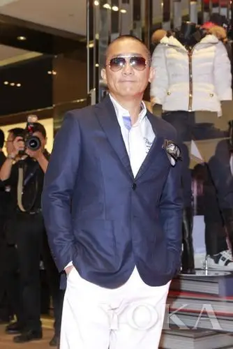 梁朝伟寸头造型亮相 显沧桑大叔范