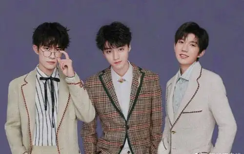 王俊凯,王源和易烊千玺同时更博,不是第一次,为获奖六周年纪念|tfboys