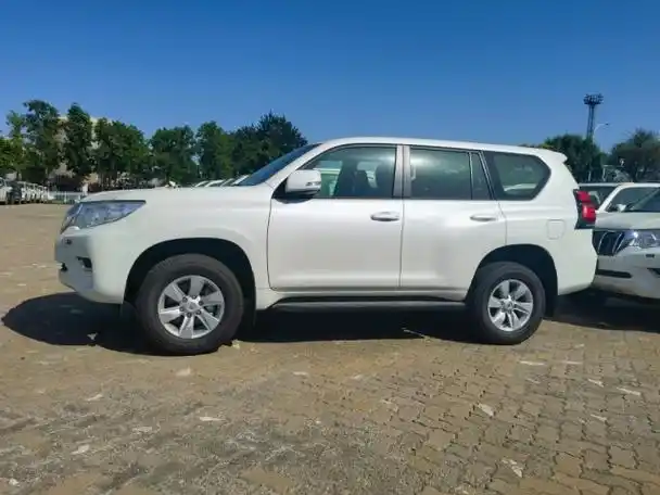 23款中东版霸道4000exr65万亲民到底