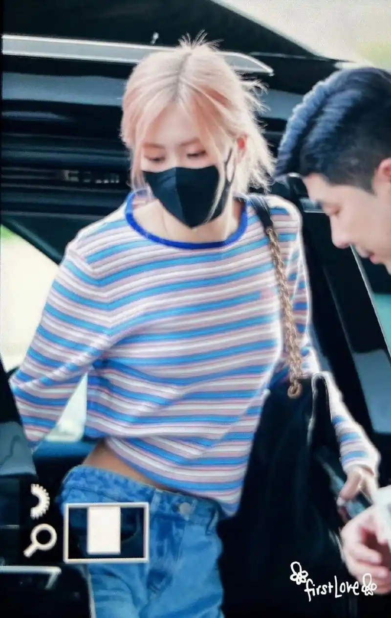 rose朴彩英今日机场私服科普  简单的t也穿得很有自己的sense～96