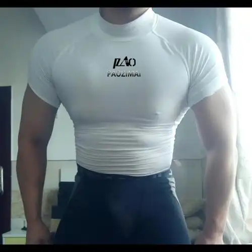 跑子迈,肌肉男,肌肉攻,胸肌帅哥.