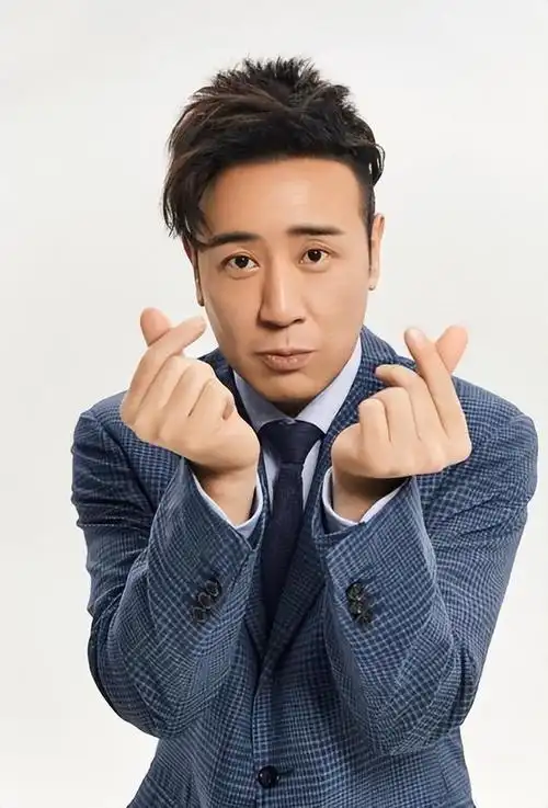 随着年龄的增长,越来越多的人喜欢上了成熟稳重的男性,但是现在的年轻