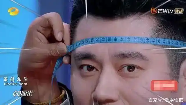 有"好事"网友表还翻出了雷佳音的头围,结果也是一样