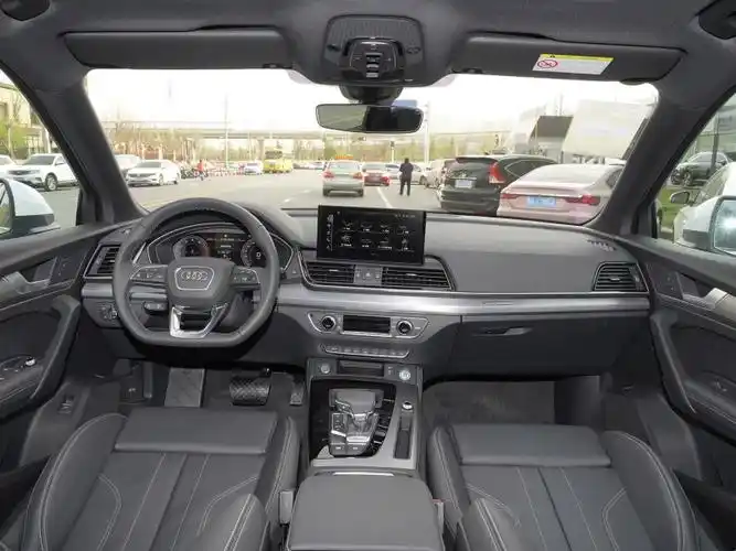 一汽-大众奥迪 奥迪q5l sportback 2021款 40 tfsi 时尚型