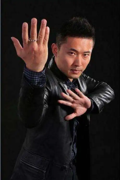 法郑环宇在一档常山网络互动节目免费体验当中曝出猛料,赵冀龙无极太