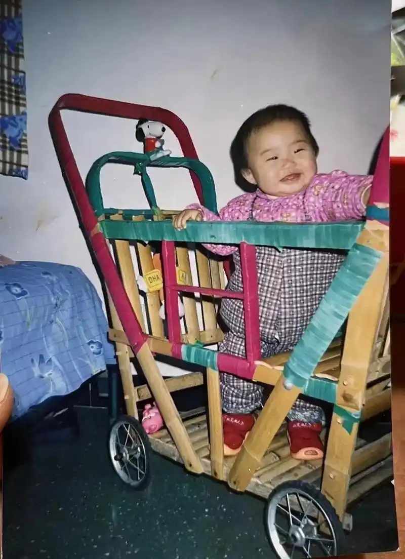 如果不是照片记录的话我好像就忘记了小时候的样子