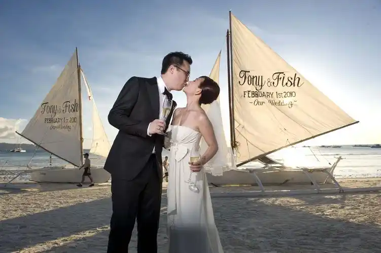 梁静茹菲律宾大婚,李宗盛主婚见证幸福.