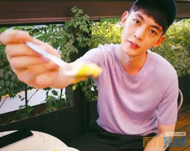 唐晓天休闲写真