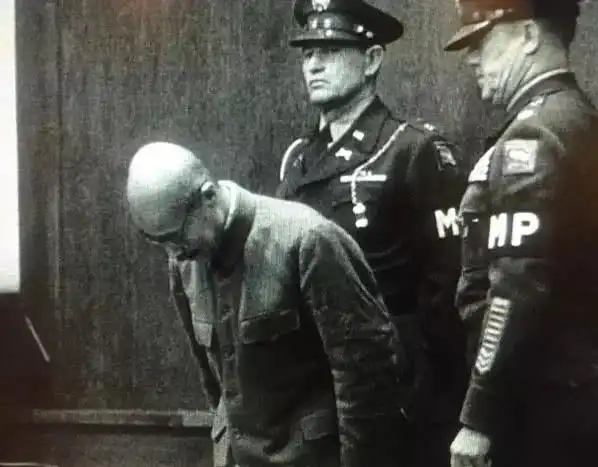 个臭名昭著的罪魁祸首,第1个是德国的希特勒,第2个是意大利的墨索里尼