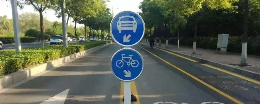 机动车车道的标志,用什么图形表示