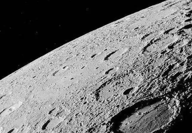 揭秘你最陌生的水星:太阳比地球上大了2.5倍,仅1秒钟,你就死了