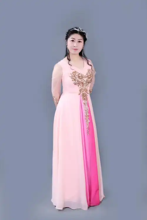 class="ref" data-ctrid="sfbi6auhaiio">1983年12月13日出生于湖北省