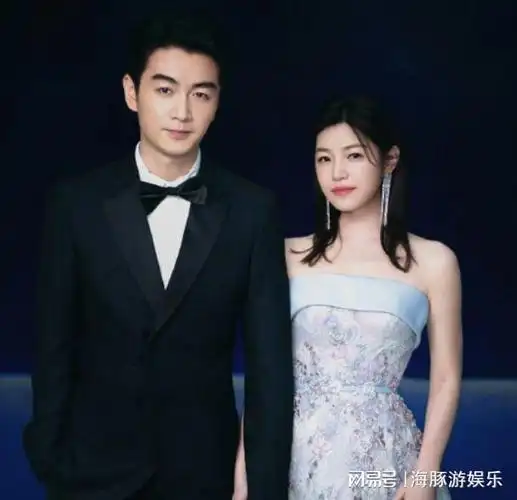 莫小棋曾预言蔡徐坤2023下半年公开恋情 曾预言贾乃亮黄晓明等事件都