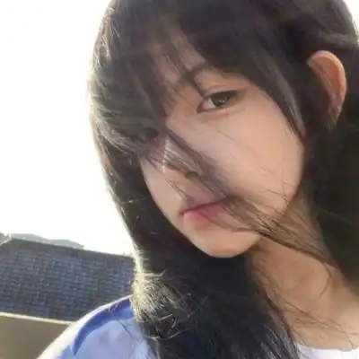 素颜比较真实的头像女高清照片