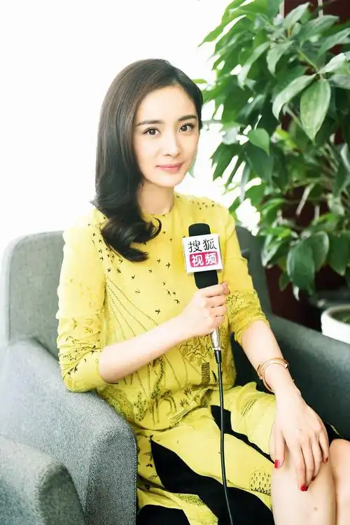 专访杨幂:《逆时营救》分饰三角 喜欢《恐怖游轮》