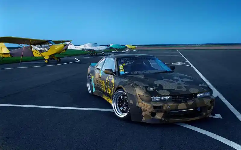 炫酷迷彩改装跑车nissan s13电脑桌面壁纸