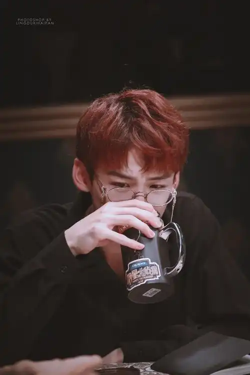 白敬亭 明星大侦探