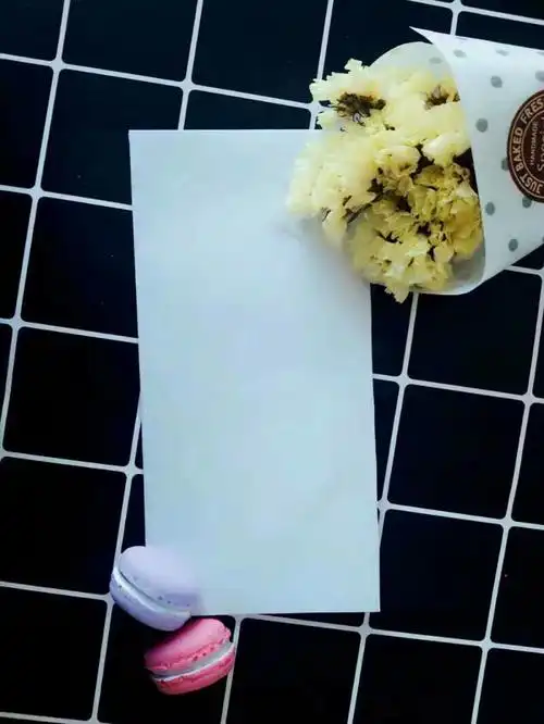 李亦桃li/手写举牌