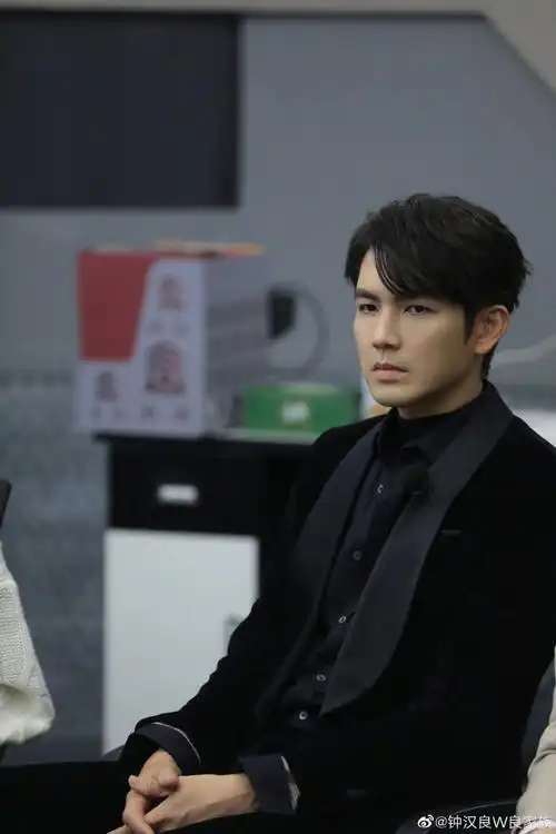 钟汉良上海演唱会官宣开票