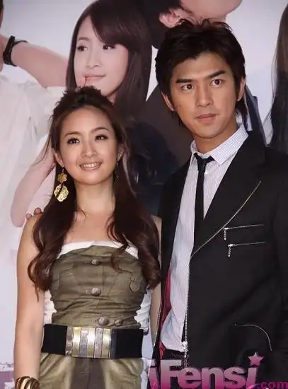 《我可能不会爱你》林依晨陈柏霖荧幕情侣秀甜蜜