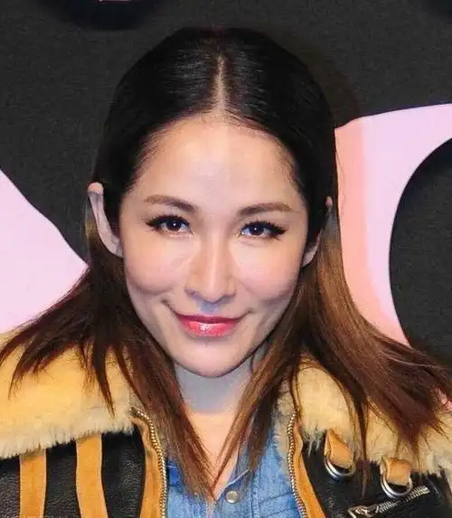 "10亿富婆"萧亚轩:16年交往17任男友,送男友兰博基尼作礼物